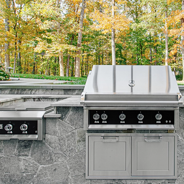 Outdoor Kitchen